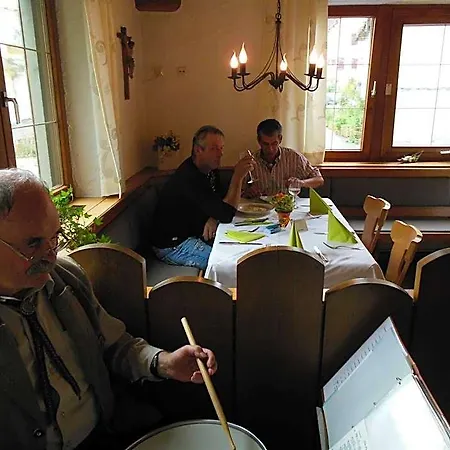 Gruener Baum Inn 3*