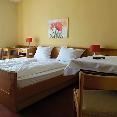 Inn Gruener Baum 3*