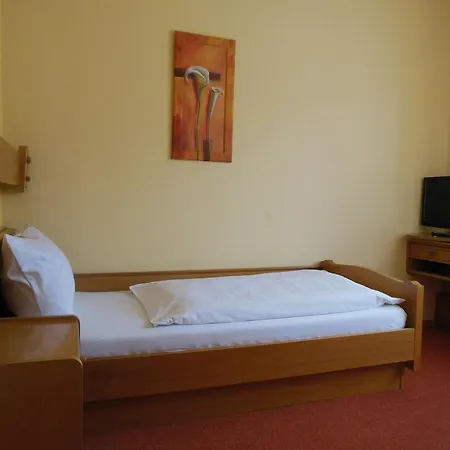 Gruener Baum Penzion Stetten (Bodensee)