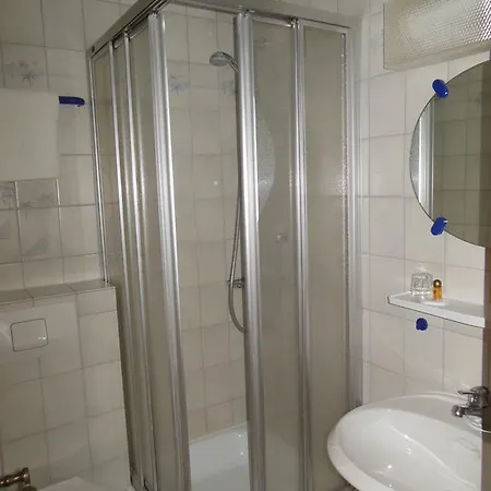 Gruener Baum 스테텐