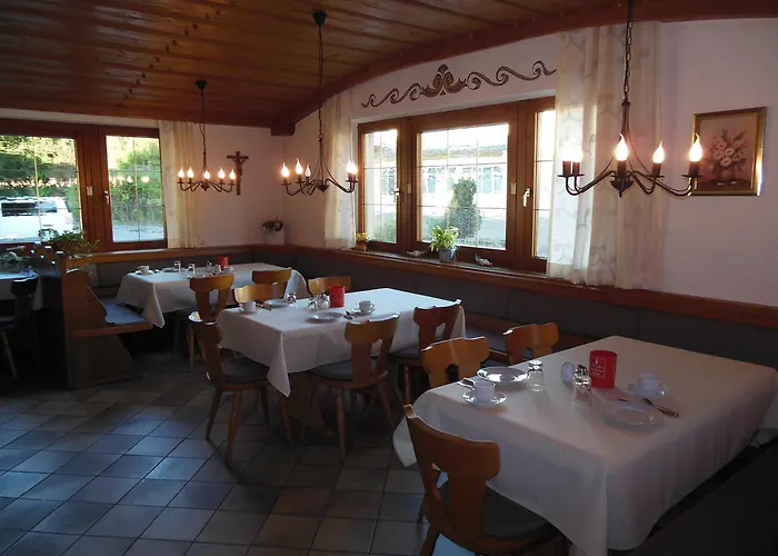 Mini-hôtel Gruener Baum 3*